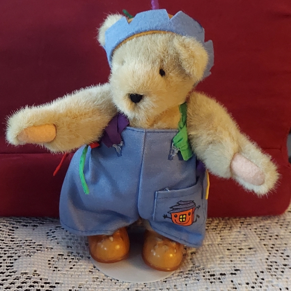 Muffy Vanderbear "The Clubhouse"